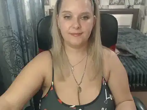 Snapshot of Boolochka chatting on March 6, 2025, 12:52 pm Boolochka online show from March 6, 2025, 12:52 pm