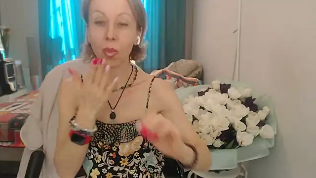 LuxuryNika online show from March 11, 2026, 9:36 am