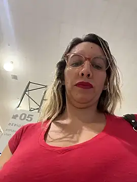 Gatitacarlita online show from January 9, 2026, 10:39 pm