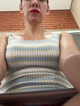 Snapshot of Gatitacarlita chatting on March 15, 2025, 11:51 am Gatitacarlita online show from March 15, 2025, 11:51 am