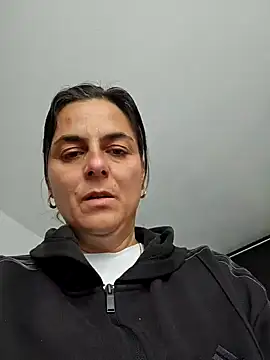 IsabelleCraft online show from October 22, 2025, 12:59 pm