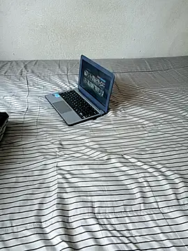 Snapshot of Rural3 chatting on December 1, 2025, 9:32 am Rural3 online show from December 1, 2025, 9:32 am