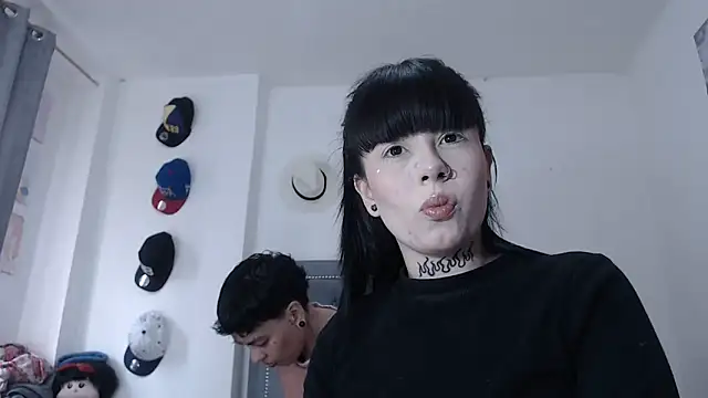 dulce maria x online show from September 27, 2025, 11:49 am