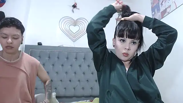 Snapshot of dulce_maria_x chatting on February 20, 2026, 7:10 am dulce maria x online show from February 20, 2026, 7:10 am