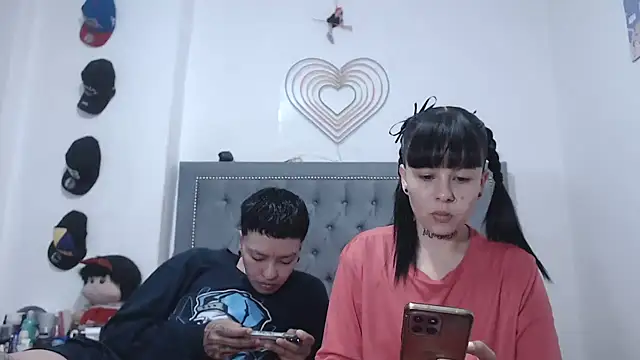 Snapshot of dulce_maria_x chatting on February 21, 2026, 4:03 am dulce maria x online show from February 21, 2026, 4:03 am