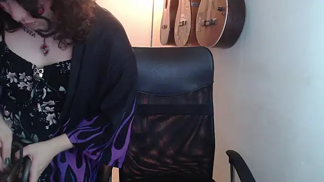 Snapshot of Smoke_trip_Alicia chatting on November 29, 2025, 3:06 am Smoke trip Alicia online show from November 29, 2025, 3:06 am