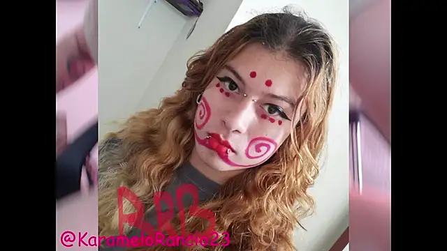 Snapshot of Smoke_trip_Alicia chatting on February 22, 2025, 12:08 pm Smoke trip Alicia online show from February 22, 2025, 12:08 pm