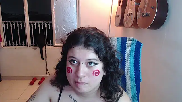 Snapshot of Smoke_trip_Alicia chatting on November 10, 2025, 3:44 am Smoke trip Alicia online show from November 10, 2025, 3:44 am