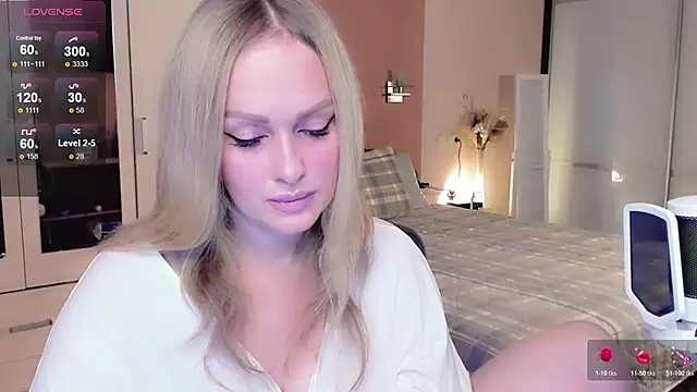 Snapshot of Libby_Nora chatting on November 8, 2025, 10:19 am Libby Nora online show from November 8, 2025, 10:19 am