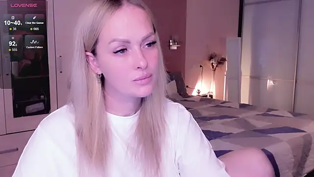 Snapshot of Libby_Nora chatting on October 14, 2025, 11:00 am Libby Nora online show from October 14, 2025, 11:00 am