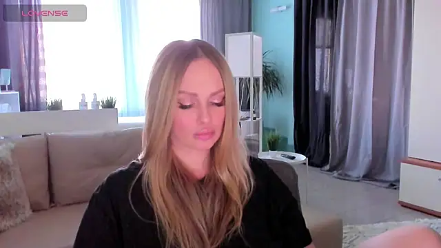 Snapshot of Libby_Nora chatting on March 22, 2025, 2:36 pm Libby Nora online show from March 22, 2025, 2:36 pm