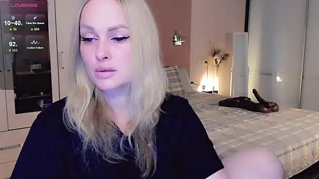 Snapshot of Libby_Nora chatting on November 7, 2025, 9:47 am Libby Nora online show from November 7, 2025, 9:47 am