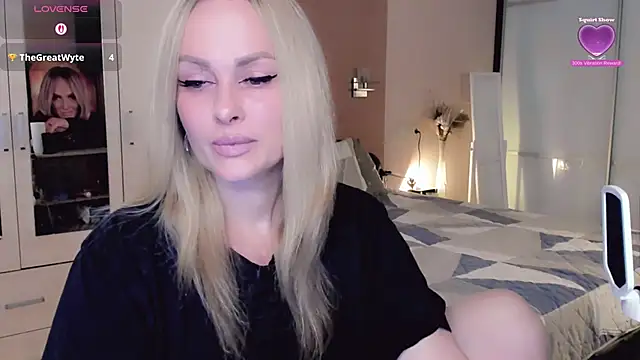 Snapshot of Libby_Nora chatting on October 27, 2025, 10:05 am Libby Nora online show from October 27, 2025, 10:05 am