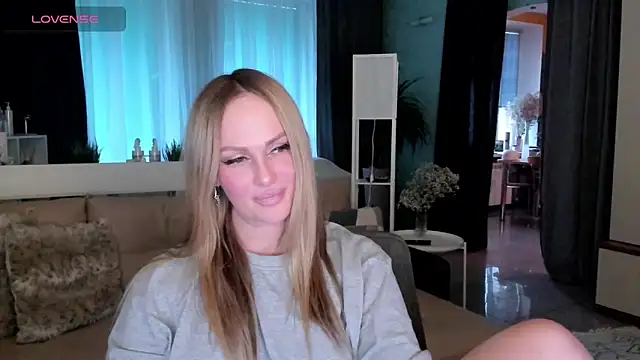 Snapshot of Libby_Nora chatting on February 22, 2025, 3:03 pm Libby Nora online show from February 22, 2025, 3:03 pm