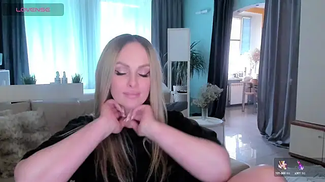 Snapshot of Libby_Nora chatting on February 27, 2025, 12:45 pm Libby Nora online show from February 27, 2025, 12:45 pm