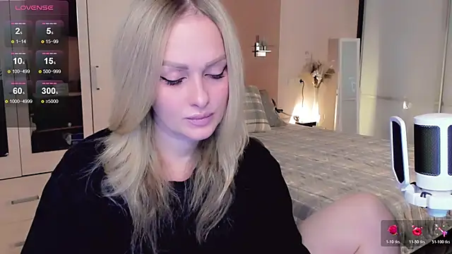 Snapshot of Libby_Nora chatting on November 11, 2025, 10:21 am Libby Nora online show from November 11, 2025, 10:21 am