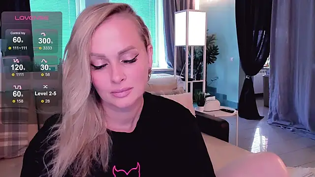 Snapshot of Libby_Nora chatting on September 8, 2025, 2:27 pm Libby Nora online show from September 8, 2025, 2:27 pm