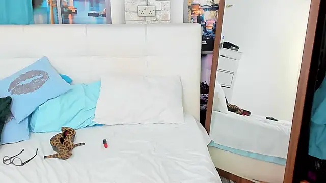 Snapshot of IvyHotFoxy chatting on March 13, 2025, 10:36 am IvyHotFoxy online show from March 13, 2025, 10:36 am