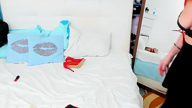 Snapshot of IvyHotFoxy chatting on March 18, 2025, 9:12 am IvyHotFoxy online show from March 18, 2025, 9:12 am