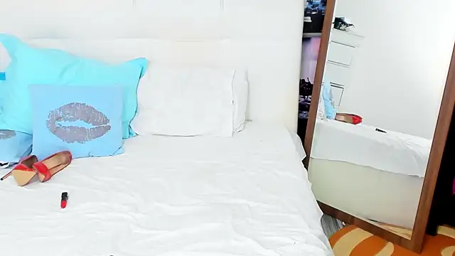 Snapshot of IvyHotFoxy chatting on March 22, 2025, 2:36 pm IvyHotFoxy online show from March 22, 2025, 2:36 pm