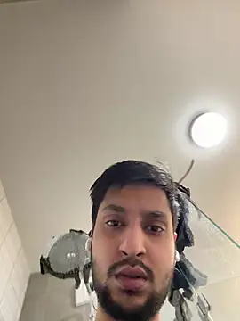 dhruv9413 online show from February 16, 2026, 5:44 pm