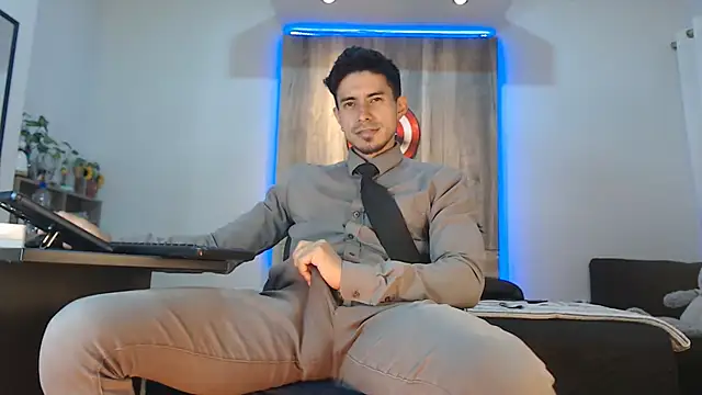 Snapshot of Andrew_4_ chatting on November 11, 2025, 2:39 am Andrew 4 online show from November 11, 2025, 2:39 am