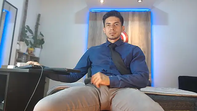 Andrew 4  online show from February 5, 2026, 1:56 am