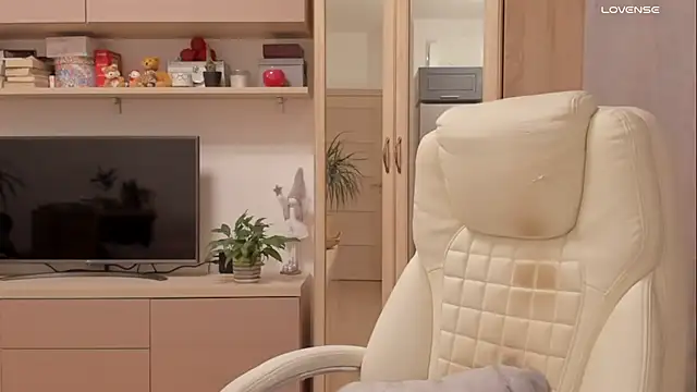 Jenny Evans online show from October 25, 2025, 7:03 pm