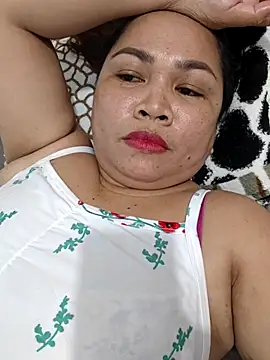 XXLorie 02 online show from February 25, 2026, 12:49 pm