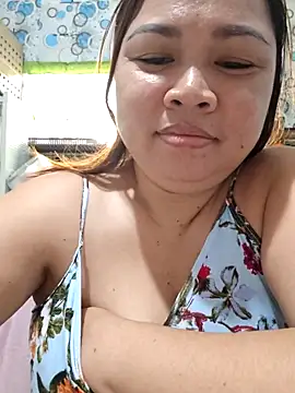 Snapshot of XXLorie_02 chatting on June 16, 2026, 11:27 pm XXLorie 02 online show from June 16, 2026, 11:27 pm
