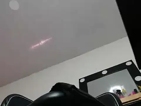 vittoriaromano online show from January 8, 2025, 2:35 am