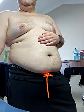 Andrew1900529 online show from January 30, 2025, 1:42 pm