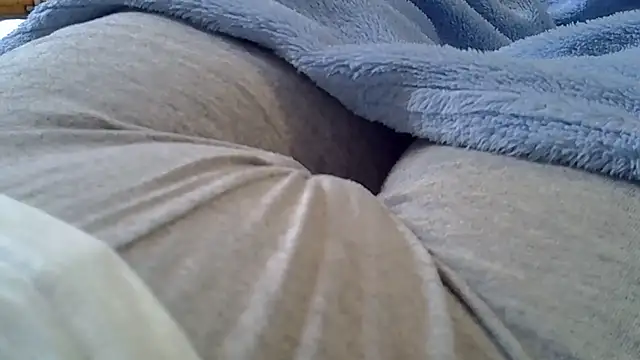 Snapshot of perescam chatting on December 2, 2025, 3:03 pm perescam online show from December 2, 2025, 3:03 pm