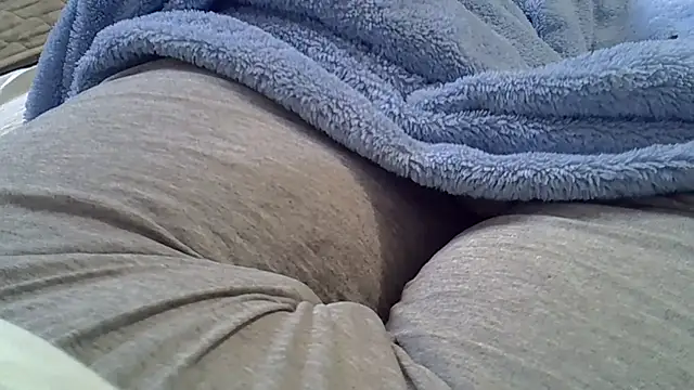 Snapshot of perescam chatting on October 29, 2025, 4:17 pm perescam online show from October 29, 2025, 4:17 pm