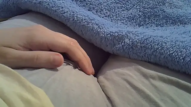 Snapshot of perescam chatting on November 17, 2025, 9:08 pm perescam online show from November 17, 2025, 9:08 pm