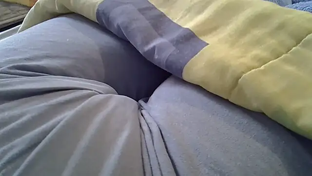 Snapshot of perescam chatting on November 18, 2025, 2:53 pm perescam online show from November 18, 2025, 2:53 pm