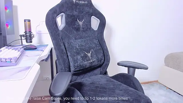 Snapshot of SkyqueenI chatting on October 20, 2025, 9:21 am SkyqueenI online show from October 20, 2025, 9:21 am