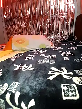 LUNAdeMARTE online show from February 24, 2026, 3:51 am