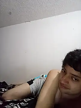 LUNAdeMARTE online show from October 26, 2025, 5:19 am