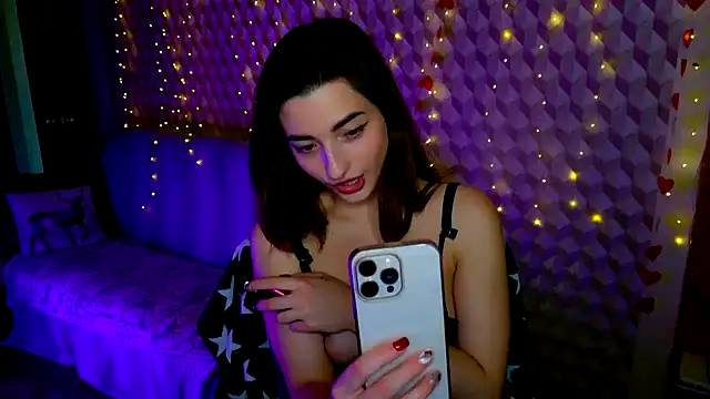 Snapshot of GoldieHoshie chatting on March 19, 2025, 9:28 am GoldieHoshie online show from March 19, 2025, 9:28 am