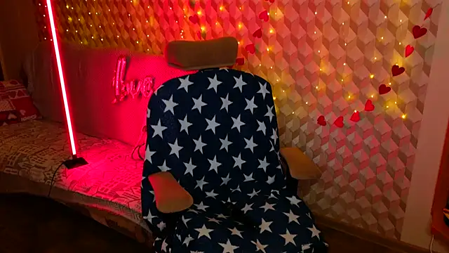 Snapshot of GoldieHoshie chatting on February 2, 2025, 8:19 pm GoldieHoshie online show from February 2, 2025, 8:19 pm