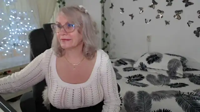 Ghertrude52 online show from March 19, 2026, 9:20 am