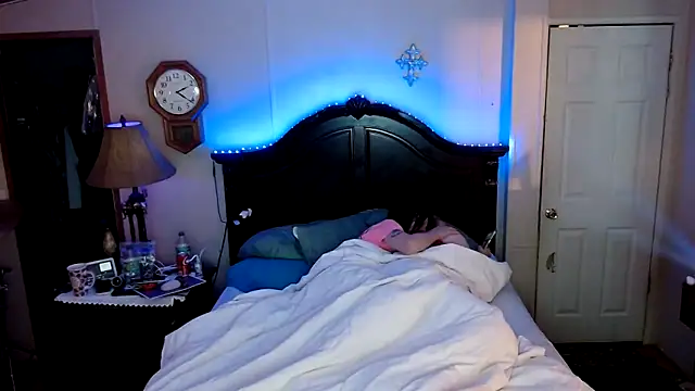 Snapshot of AerobicSleeve chatting on October 7, 2025, 7:31 am AerobicSleeve online show from October 7, 2025, 7:31 am