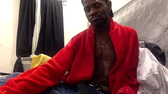 Snapshot of MrRuddeebony chatting on January 10, 2026, 9:04 am MrRuddeebony online show from January 10, 2026, 9:04 am