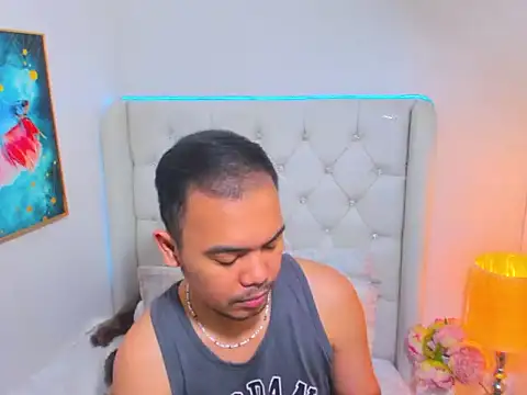 AsianZero online show from April 23, 2026, 4:52 pm