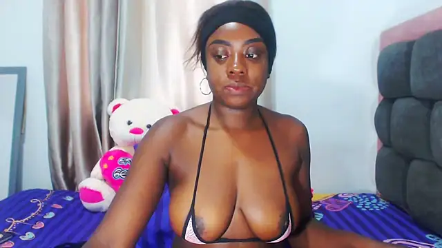 Snapshot of ValenSex chatting on November 12, 2025, 5:06 pm ValenSex online show from November 12, 2025, 5:06 pm