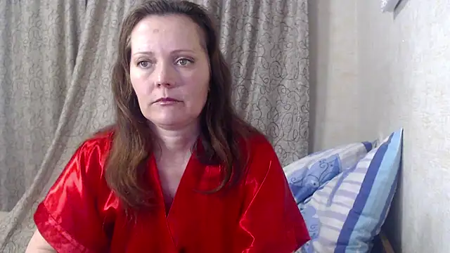 Snapshot of SheLion chatting on December 14, 2025, 4:34 pm SheLion online show from December 14, 2025, 4:34 pm