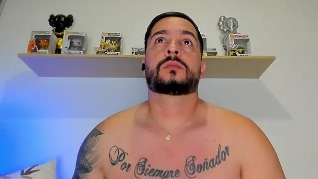 camilo restrepo21 online show from May 28, 2026, 12:29 am