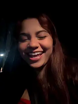 Snapshot of Sweett_Priya chatting on May 5, 2026, 4:15 am Sweett Priya online show from May 5, 2026, 4:15 am