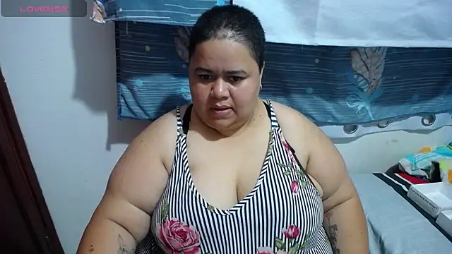 Snapshot of hotlesby4uxxx chatting on April 10, 2026, 11:45 pm hotlesby4uxxx online show from April 10, 2026, 11:45 pm